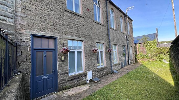 4 Bedroom Terraced House To Rent In Chapel Street, Whitworth, OL12