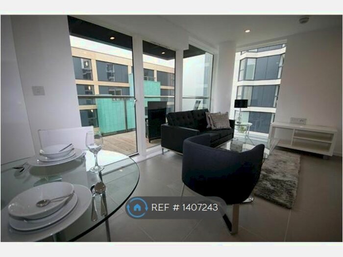 1 Bedroom Flat To Rent In Dance Square, London, EC1V
