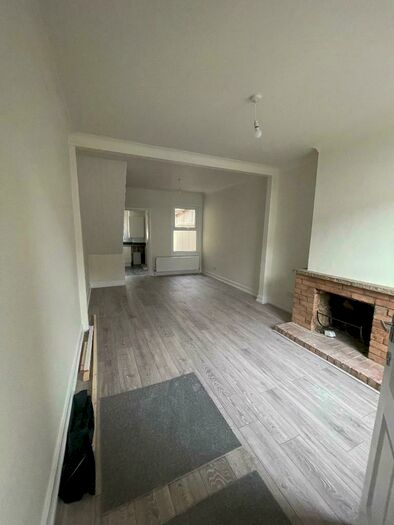 2 Bedroom Terraced House To Rent In Bayly Road, Dartford, Kent, DA1