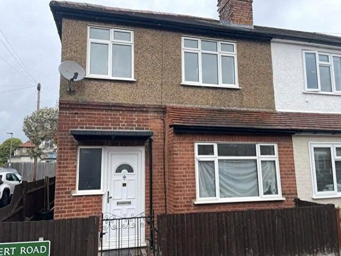 3 Bedroom End Terrace House To Rent In Herbert Road, Bromley, Kent, BR2