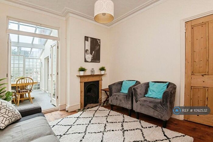 4 Bedroom Terraced House To Rent In St. Annes Road, Exeter, EX1