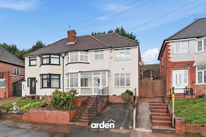 4 Bedroom Semi Detached House For Sale In Fairway, Northfield, B31