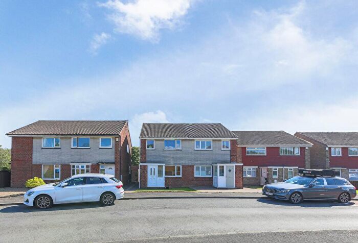 3 Bedroom Semi-Detached House For Sale In Sudbury Way, Cramlington, NE23
