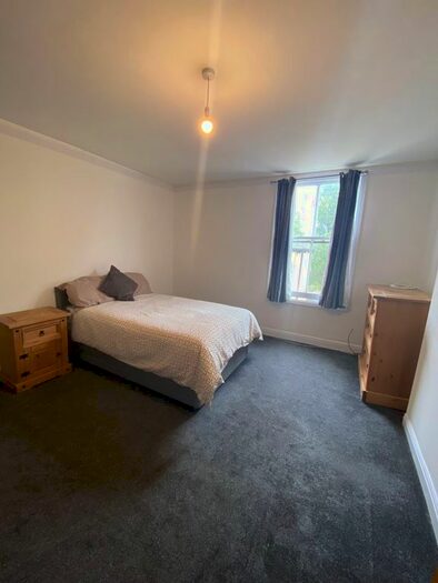 6 Bedroom Property To Rent In Abbey Road, Grimsby, DN32