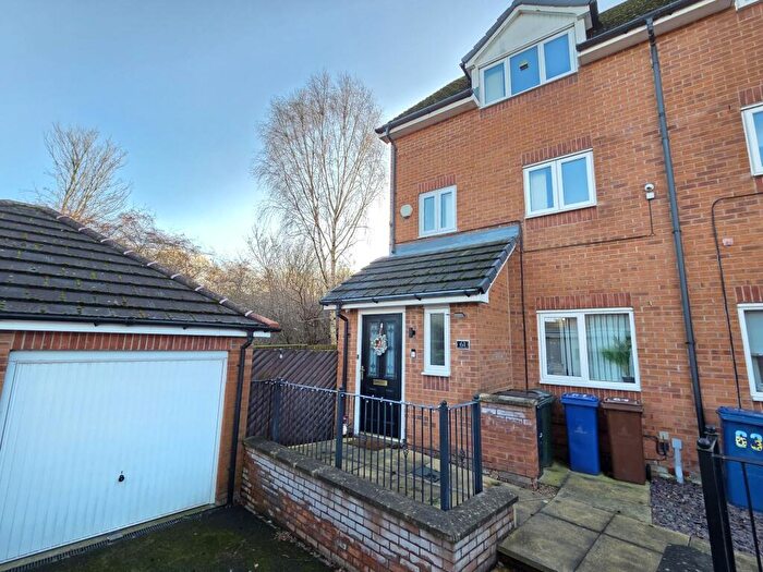 3 Bedroom Semi Detached House For Sale In Haverhill Grove, Wombwell, S73