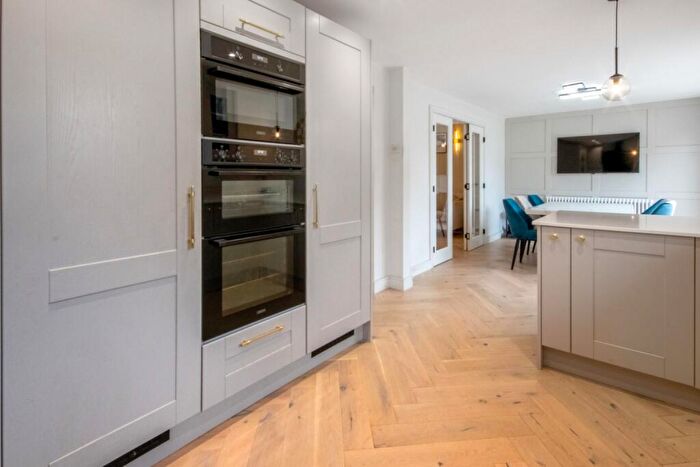 4 Bedroom Detached House For Sale In Hambleton Close, Long Eaton, Nottingham, NG10