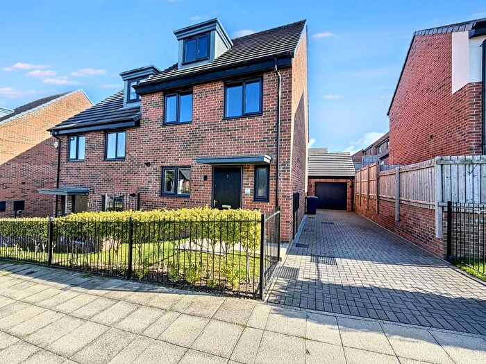 4 Bedroom Semi-Detached House For Sale In Greenchapel Way, Sunderland, SR3