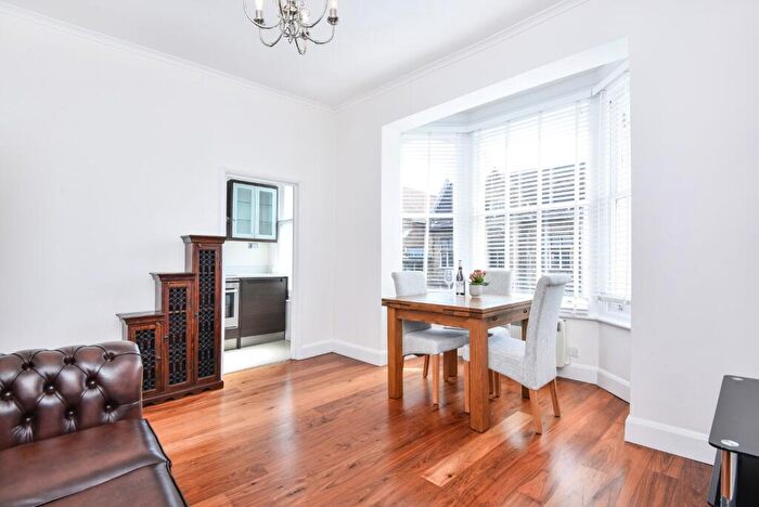 1 Bedroom Flat To Rent In Ramsden Road, Balham, London, SW12