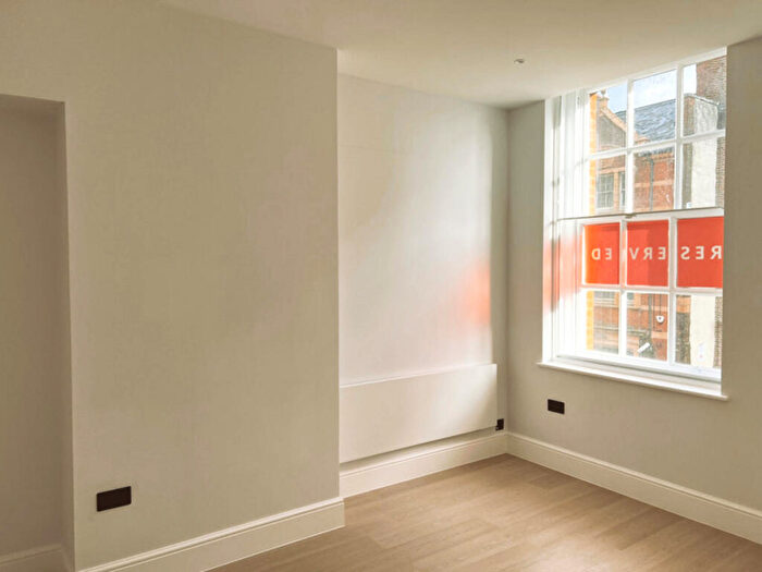 1 Bedroom Flat To Rent In Station Road, Reading, RG1