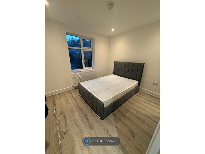 1 Bedroom Flat To Rent In Sterry Road, Dagenham, RM10