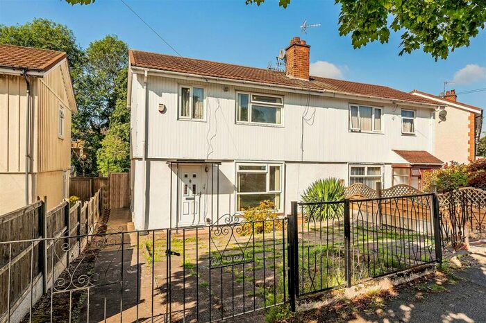 3 Bedroom Semi-Detached House To Rent In Bellevue Road, Birmingham, B26