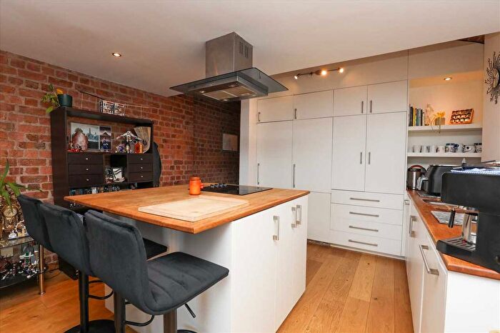 2 Bedroom Flat For Sale In Waterloo Warehouse, Waterloo Road, Liverpool, L3