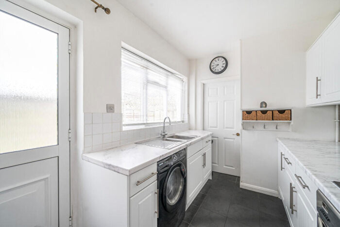 3 Bedroom Semi-Detached House For Sale In Woking Road, Guildford, GU1