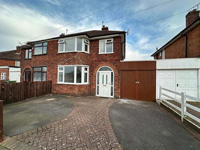 3 Bedroom Semi Detached House To Rent In Kingsway, Leicester, LE3