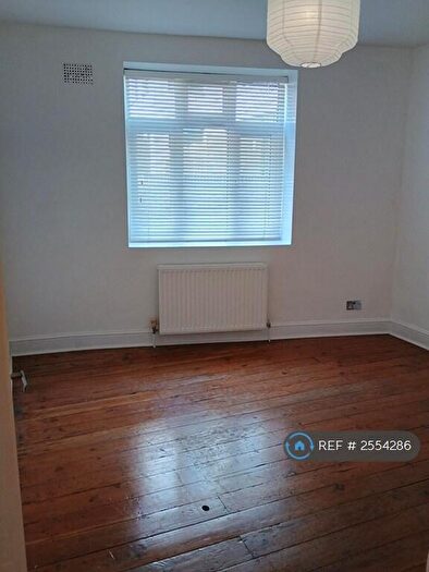 2 Bedroom Flat To Rent In Angel House, London, N1
