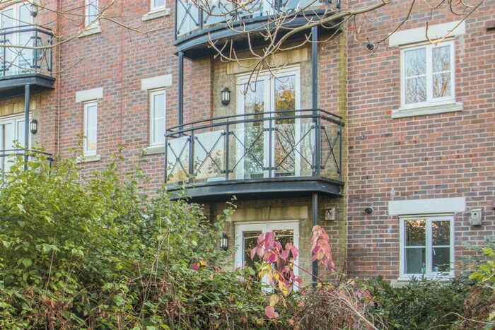 2 Bedroom Flat To Rent In Geoffrey Farrant Walk, Taunton, TA1