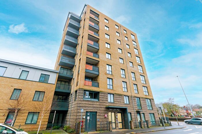 1 Bedroom Flat For Sale In St. Johns Road, Watford, WD17