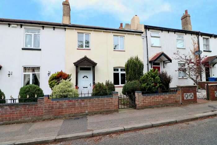 3 Bedroom Terraced House To Rent In Mill Lane, Grays, Essex, RM20