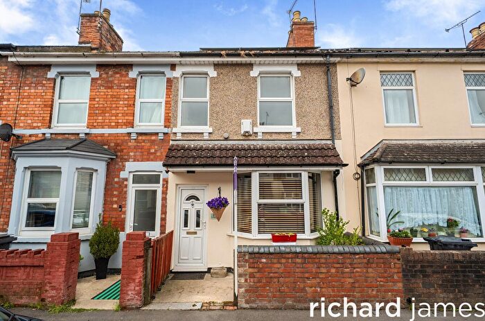 2 Bedroom Terraced House For Sale In Ponting Street, Swindon, SN1