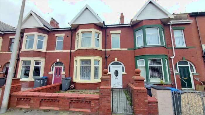 1 Bedroom Flat To Rent In Holmefield Road, Blackpool, FY2