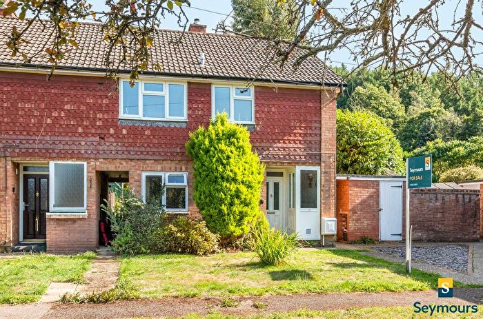 1 Bedroom Flat For Sale In Bramley, Guildford, Surrey, GU5