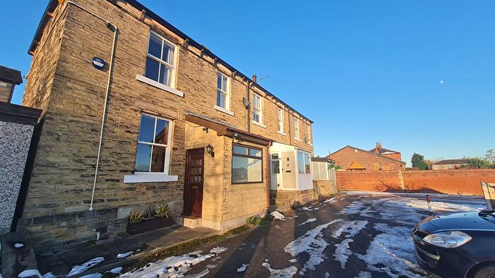 2 Bedroom Terraced House To Rent In Knowles Hill, Dewsbury, WF13