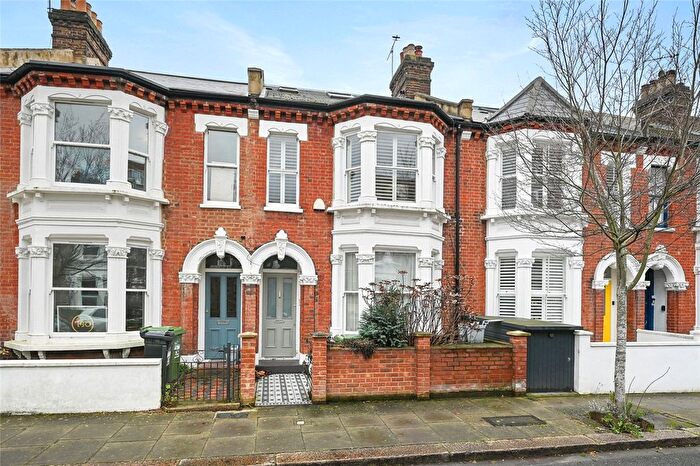3 Bedroom Flat For Sale In Keith Grove, London, W12