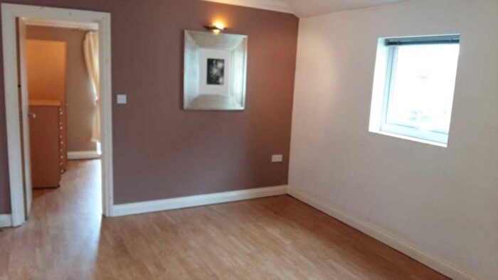 1 Bedroom Flat To Rent In Richmond Road, Roath, Cardiff, CF24