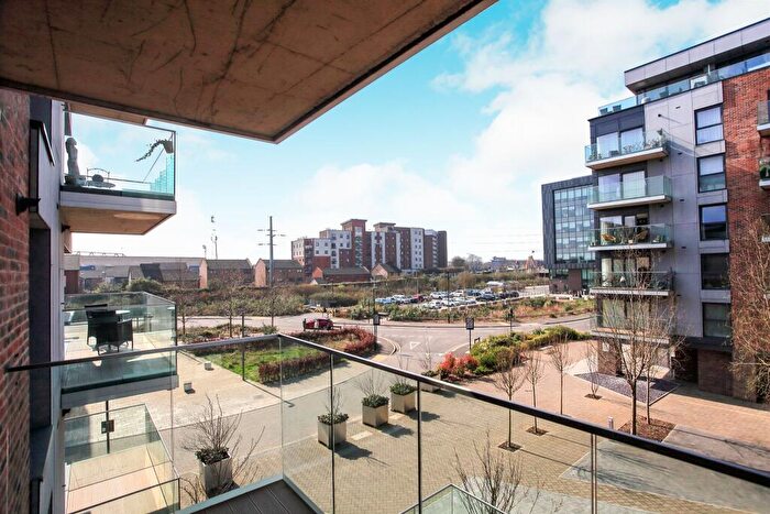 1 Bedroom Apartment For Sale In Merlin Drive, Fletton Quays, Peterborough, PE2