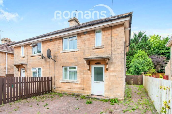 3 Bedroom Semi-Detached House To Rent In Odins Road, BA2