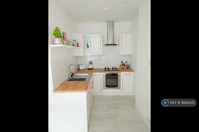 1 Bedroom Flat To Rent In Bothwell Street, Edinburgh, EH7