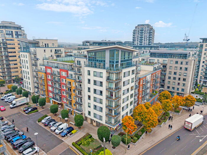 2 Bedroom Flat For Sale In Flat Croft House, Beaufort Park, NW9