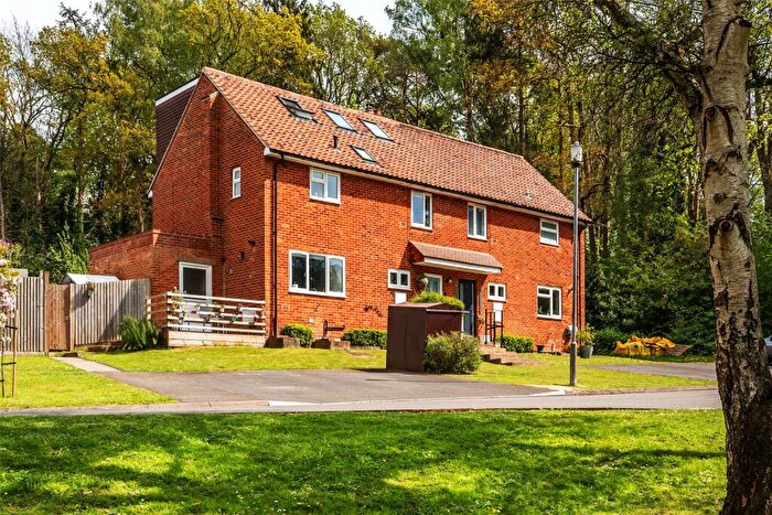 4 Bedroom Semi-Detached House For Sale In Dale View, Headley, Epsom, Surrey, KT18
