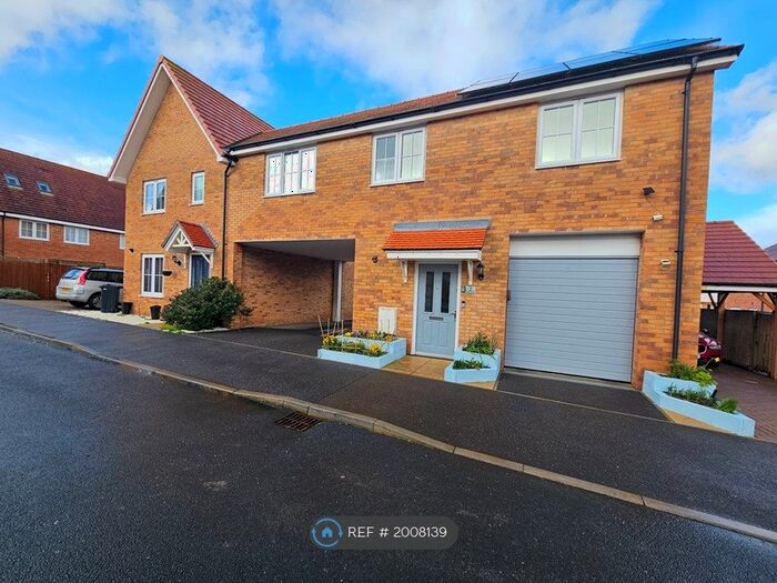 2 Bedroom Maisonette To Rent In Swallows Way, Walton On The Naze, CO14