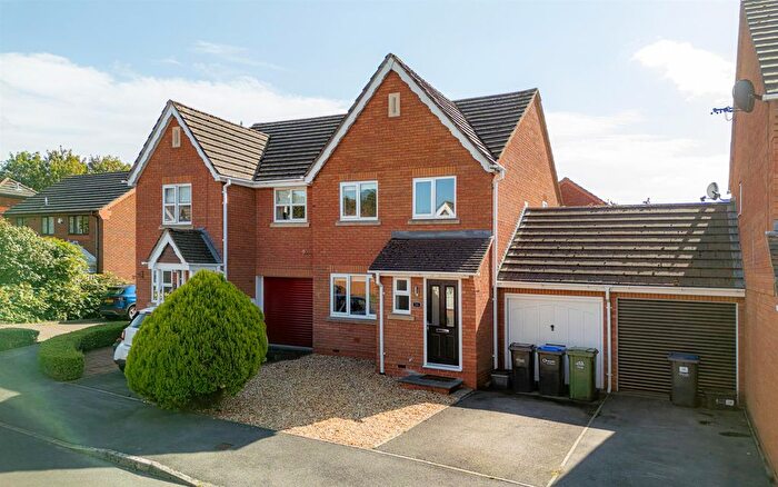 3 Bedroom Semi Detached House For Sale In Speedwell Close, Melksham, SN12