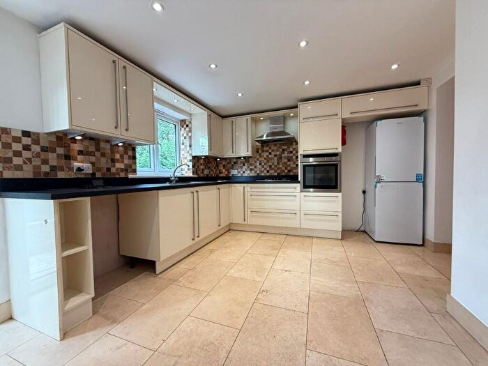 4 Bedroom Terraced House To Rent In Yoxley Drive, Ilford, London, IG2