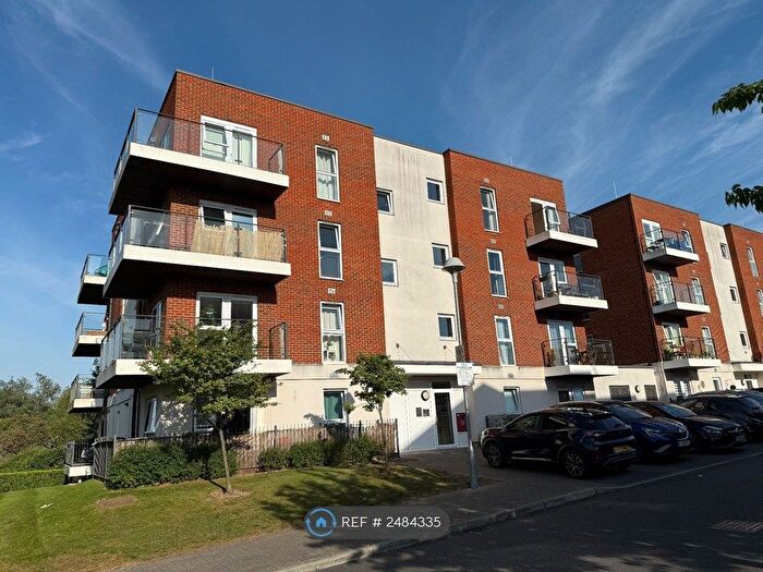 1 Bedroom Flat To Rent In Alcock Crescent, Crayford, Dartford, DA1