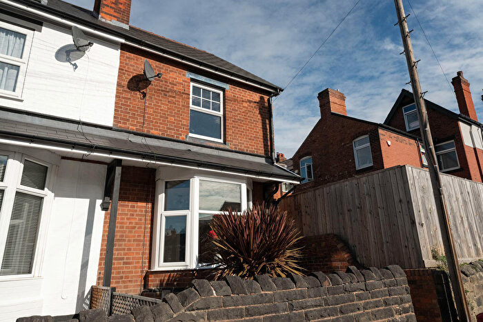 3 Bedroom End Of Terrace House To Rent In Alexandra Road West, Chesterfield, S40