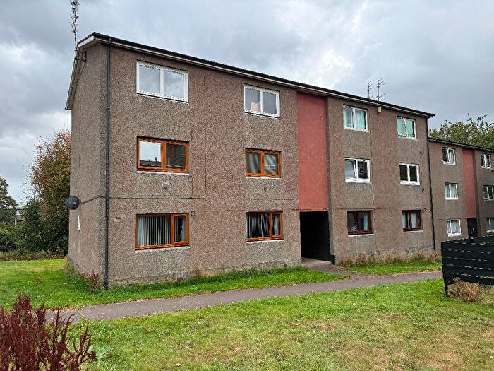 2 Bedroom Flat To Rent In Thurso Crescent, Menzieshill, Dundee, DD2