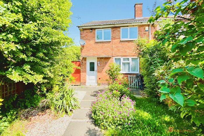 3 Bedroom End Of Terrace House For Sale In Flatholme Road, Leicester, LE5