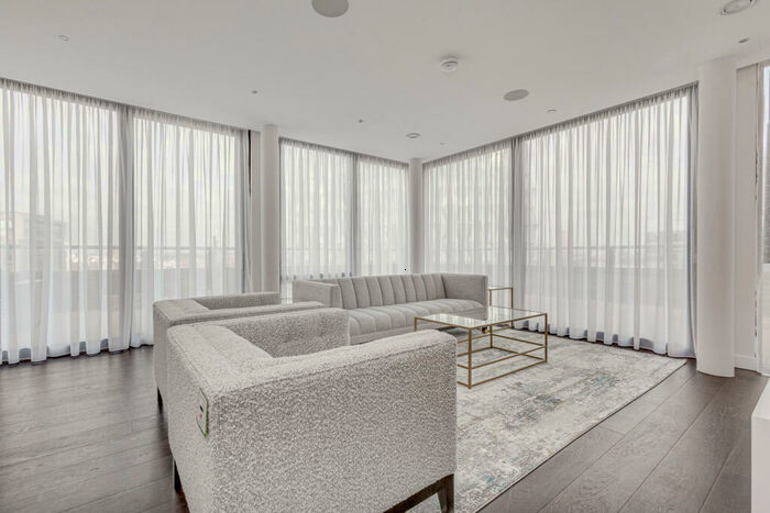 3 Bedroom Flat To Rent In Glacier House, Charles Clowes Walk, SW11