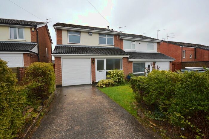 3 Bedroom Semi-Detached House To Rent In Burlington Close, Heaton Mersey, Stockport, SK4