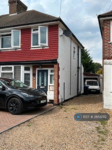3 Bedroom Semi-Detached House To Rent In Selwood Road, Woking, GU22