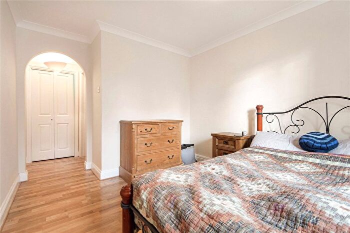 2 Bedroom Flat To Rent In Abbotts Court, Park Road, Winchester, Hampshire, SO23