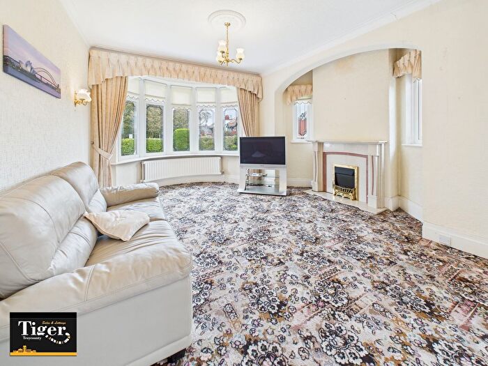 3 Bedroom Semi-Detached Bungalow For Sale In Thirlmere Road, Blackpool, FY4