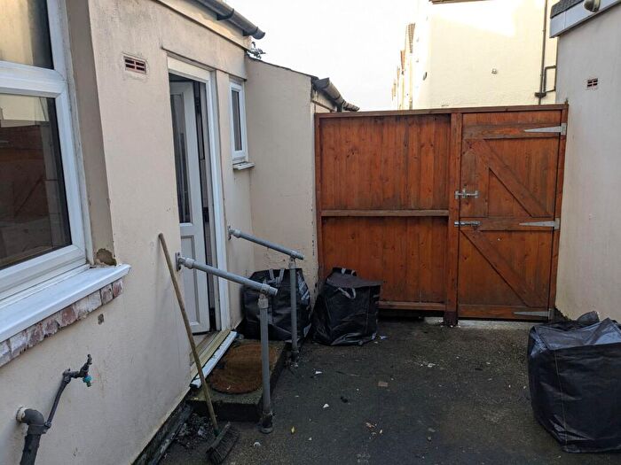 1 Bedroom Flat To Rent In Waterloo Road, Blackpool, FY4
