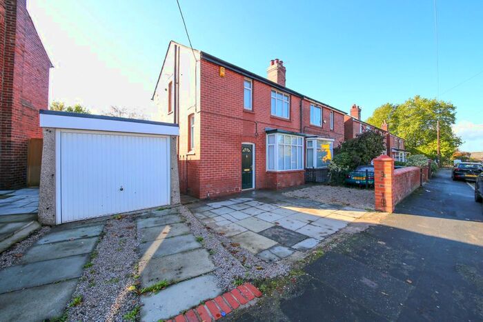 3 Bedroom Semi-Detached House To Rent In Cale Lane, Aspull, Wigan, Lancashire, WN2
