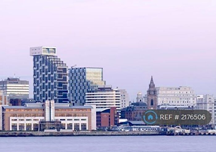 3 Bedroom Flat To Rent In Liverpool, Liverpool, L3