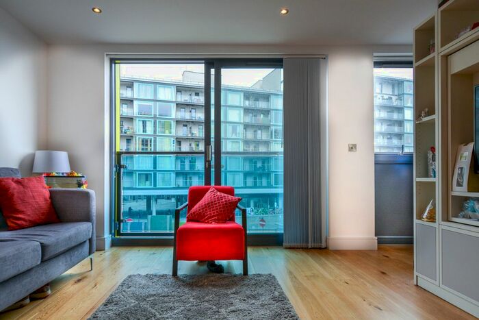 1 Bedroom Flat To Rent In Station Road, Hayes, UB3