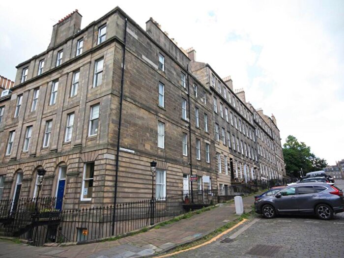 1 Bedroom Flat To Rent In Dundonald Street, Newtown, Edinburgh, EH3